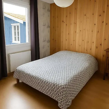 Villa Maison à 1km De La Plage, Terrasse, Cheminée, Jeux - Fr-1-675-53